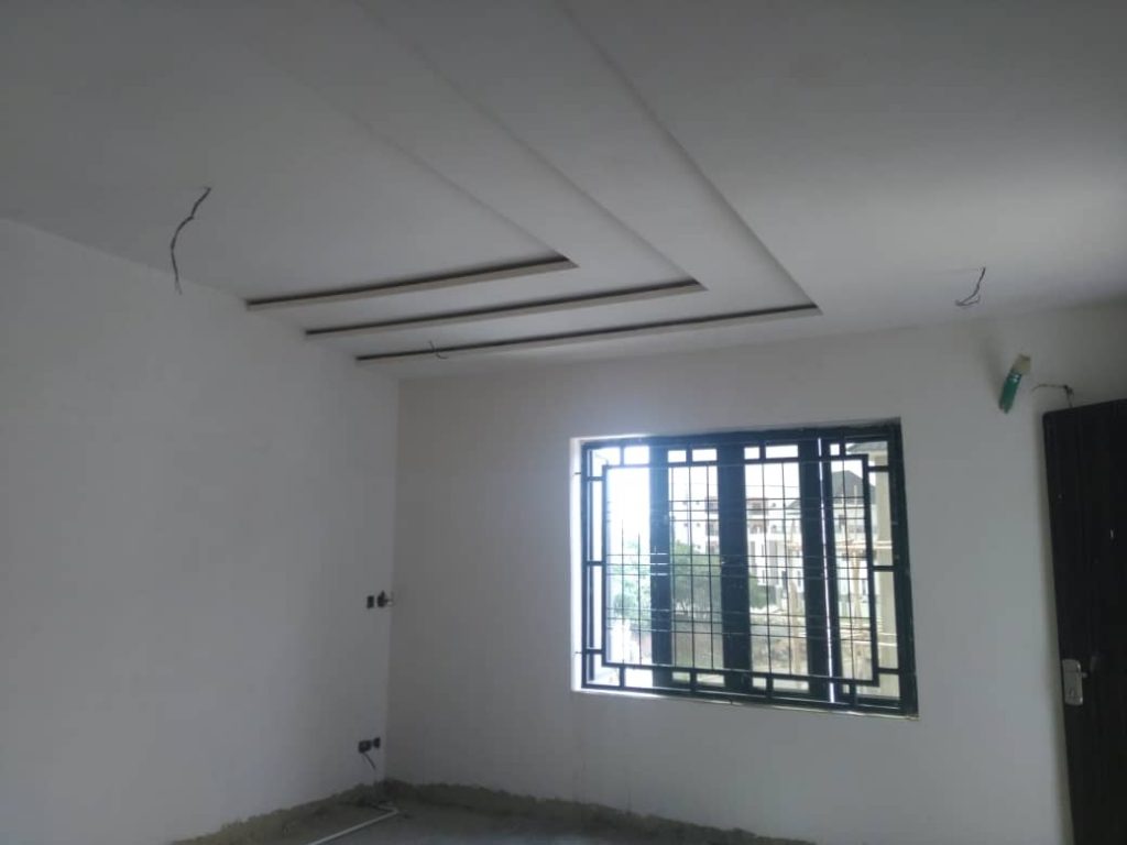 Newly Built 3 Bedroom Block Of Flat With A Room BQ At Jahi