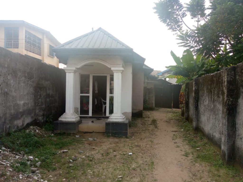 A property for sale at Gibbs street, Uyo, situated in a strategic location just by the tarred street now selling @ 25M. Land size is 1200sqm.