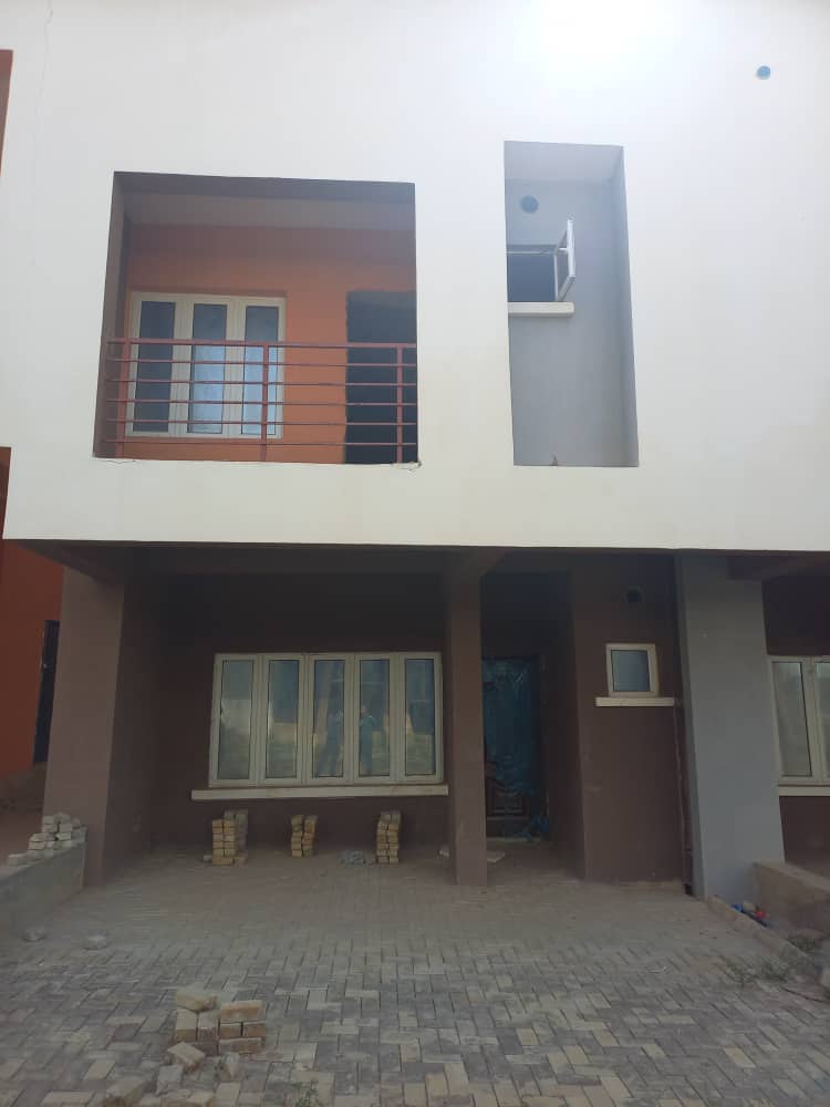 Newly built 3-bedroom Mansionette for sale | Abuja